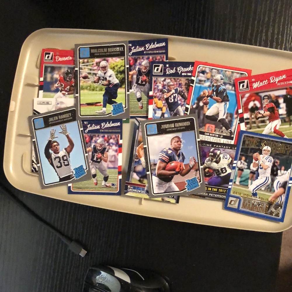 +300 NFL Topps and Panini Football Cards